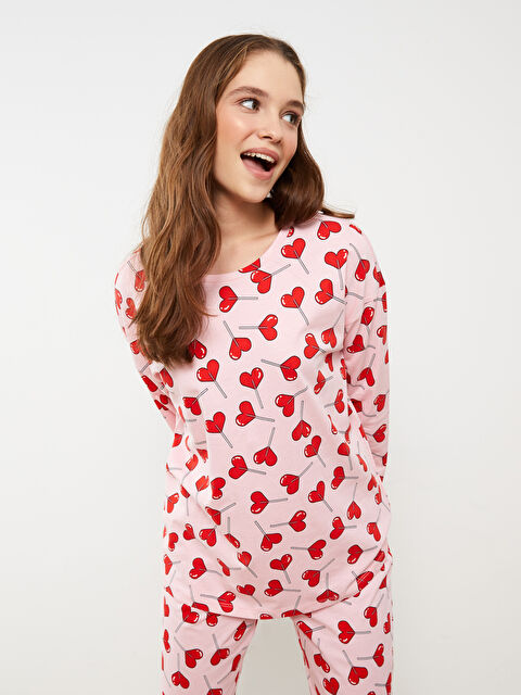 LCW Young Bisiklet Yaka Baskılı Uzun Kollu Kadın Pijama Takımı