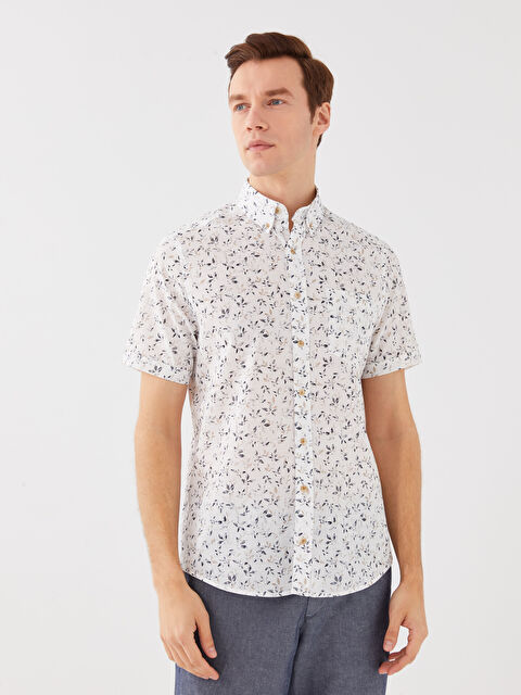 LCWAIKIKI Classic قميص رجالي بوبلين بنقشة وأكمام قصيرة وقصة عادية - S3BT01Z8-LQB