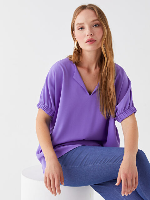 LCWAIKIKI Classic Notch Neck Plain Short Sleeve Women's Blouse - S3BV00Z8-SGF