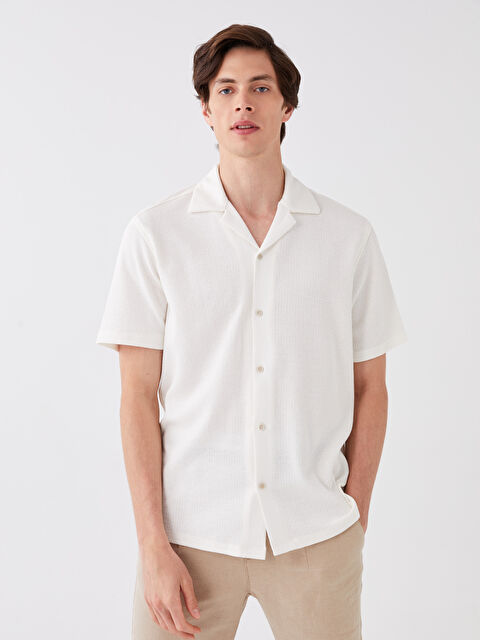 LCW Vision Regular Fit Short Sleeve Men's Shirt - S3CS23Z8-SWQ