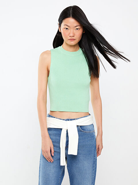 LCW Vision قميص قصير بياقة دائرية سادة تريكو للسيدات - S3DI76Z8-STF