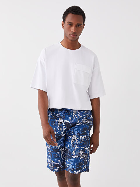 LCWAIKIKI Classic Diz Hizası Boy Desenli Erkek Deniz Şortu