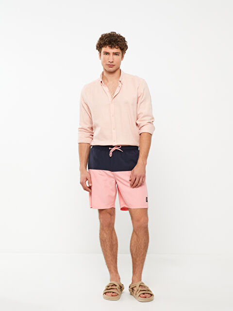 LCWAIKIKI Classic Diz Hizası Boy Renk Bloklu Erkek Deniz Şortu - S3EC02Z8-QY3