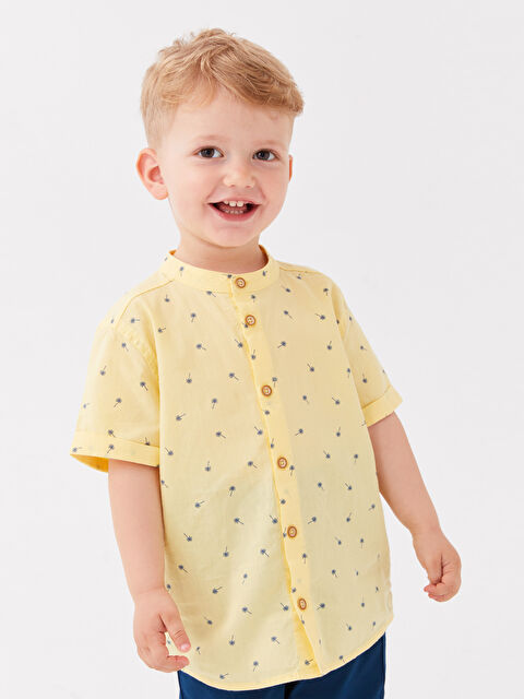 LCW baby قميص للأولاد الرضع بياقة الجد وكم قصير - S3EI26Z1-LUG