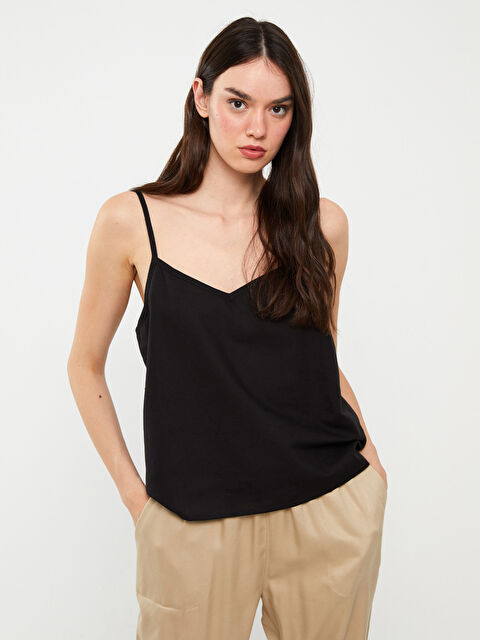 LCW Vision V Yaka Düz Askılı Keten Karışımlı Kadın Bluz - S3EV14Z8-RQN