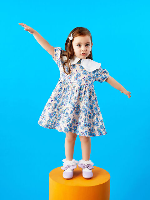 LCW baby Bebe Yaka Kısa Kollu Desenli Kız Bebek Elbise