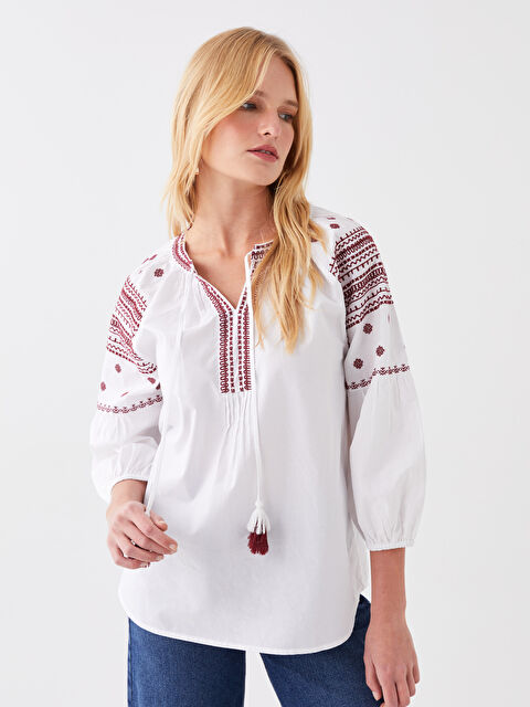 LCWAIKIKI Classic Bagy collar embroidery vual woman blouse