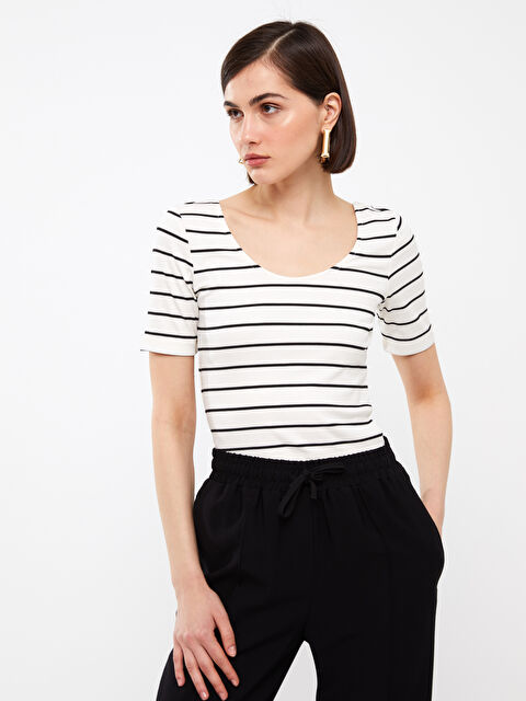 LCW Vision بودي سوت بياقة على شكل حرف U مخطط بأكمام قصيرة للسيدات - S3GC28Z8-SZ5