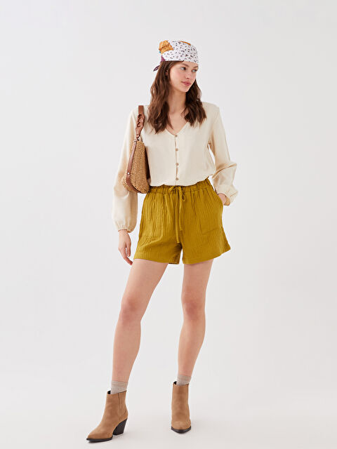 LCW Vision Beli Lastikli Rahat Kalıp Düz Müslin Kadın Şort - S3GD92Z8-SFL