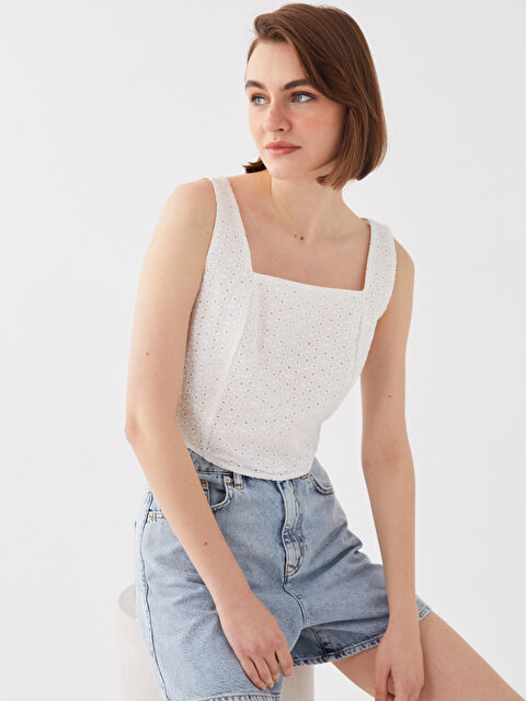 LCW Vision Kare Yaka Kendinden Desenli Brode Crop Kadın Bluz - S3GG78Z8-E5X