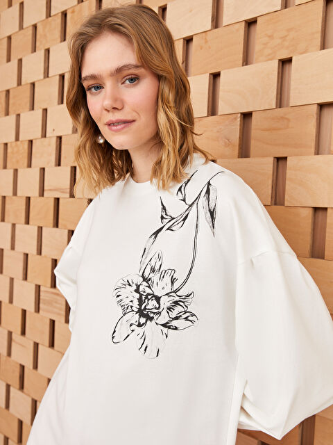 LCW Modest Crew Neck Printed Long Sleeve Oversize Women's Sweatshirt Tunic - S3GP61Z8-V49