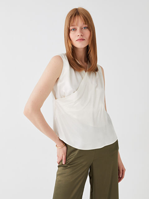 LCW Vision Kruvaze Yaka Düz Saten Kadın Bluz - S3HJ65Z8-E5X