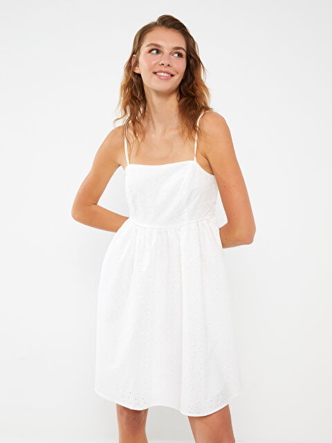 LCW Vision فستان للسيدات بياقة مربعة منقوش بِحَمّالات مُطرّز - S3IF53Z8-R9J