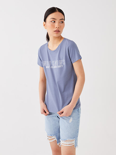 LC WAIKIKI Bisiklet Yaka Baskılı Kısa Kollu Kadın Tişört - S3JG47Z8-G0K