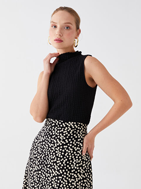 LCWAIKIKI Basic Dik Yaka Kendinden Desenli Kadın Atlet - S3JL30Z8-CVL