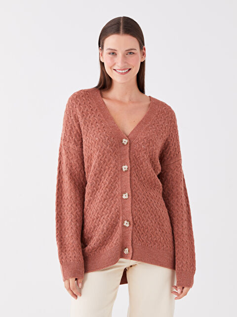 LCWAIKIKI Basic V Yaka Kendinden Desenli Uzun Kollu Kadın Triko Hırka - W30091Z8-H9G