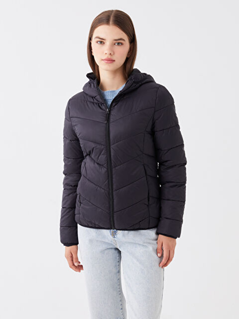 LCW Vision Kadın Kapüşonlu Düz Şişme Mont - W30457Z8-CVL