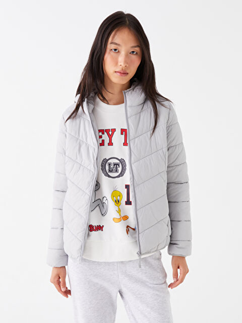 LCW Vision Kadın Kapüşonlu Düz Şişme Mont - W30457Z8-V36