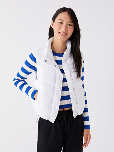 LCW Vision Kadın Dik Yaka Düz Şişme Yelek - W30613Z8-KE8