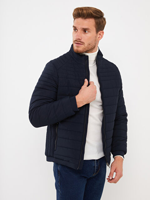 LCWAIKIKI Classic Standart Kalıp Dik Yaka Erkek Şişme Mont - W30992Z8-RFD