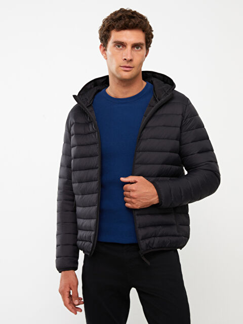 LCWAIKIKI Classic Standart Kalıp Kapüşonlu Erkek Şişme Mont - W30997Z8-CVL