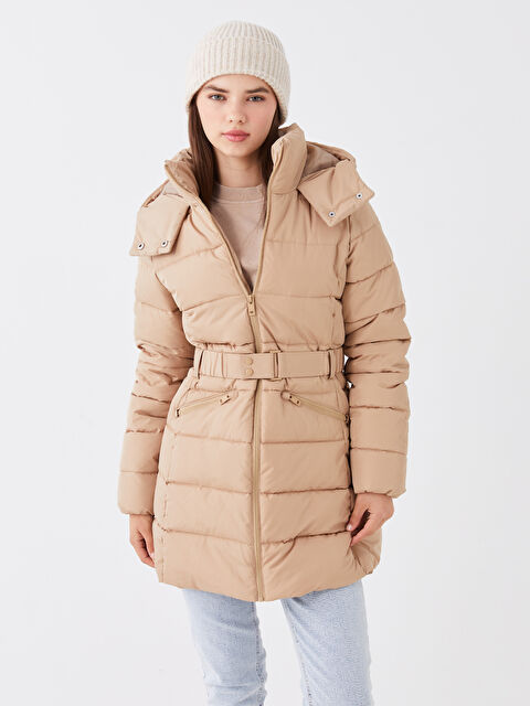 LCW Vision Kadın Kapüşonlu Düz Şişme Mont - W32235Z8-V8W