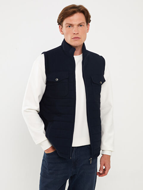 LCWAIKIKI Classic Standart Kalıp Dik Yaka Erkek Triko Yelek - W32974Z8-RFH