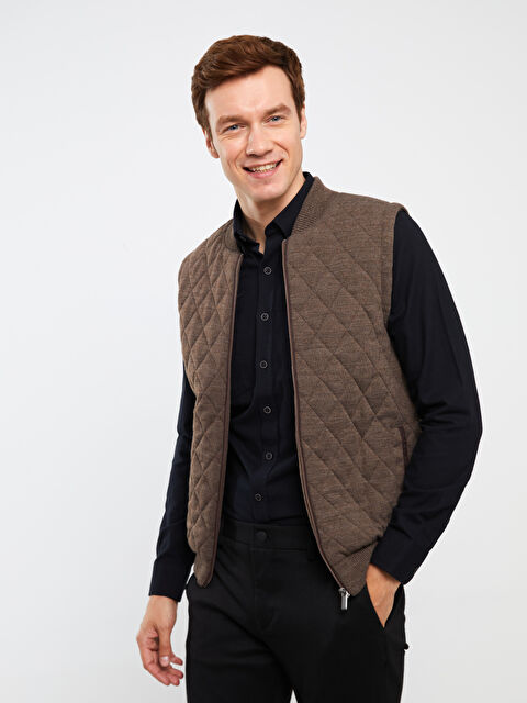 LCWAIKIKI Classic Standart Kalıp Kolej Yaka Erkek Yelek - W32975Z8-CTR