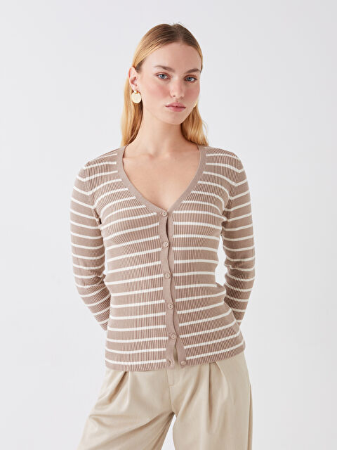 LCWAIKIKI Basic V Yaka Çizgili Uzun Kollu Kadın Triko Hırka - W33676Z8-LE8