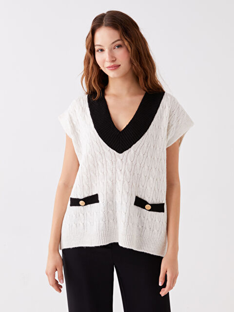 LCWAIKIKI Classic V Yaka Kendinden Desenli Oversize Kadın Süveter - W34113Z8-V9H