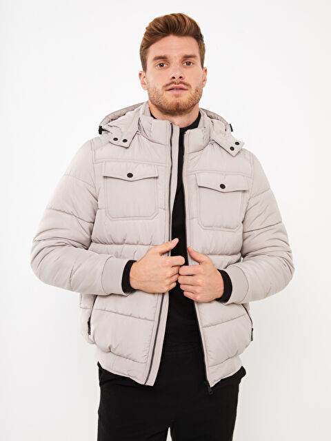 LCWAIKIKI Classic Standart Kalıp Kapüşonlu Erkek Şişme Mont - W34213Z8-CWE