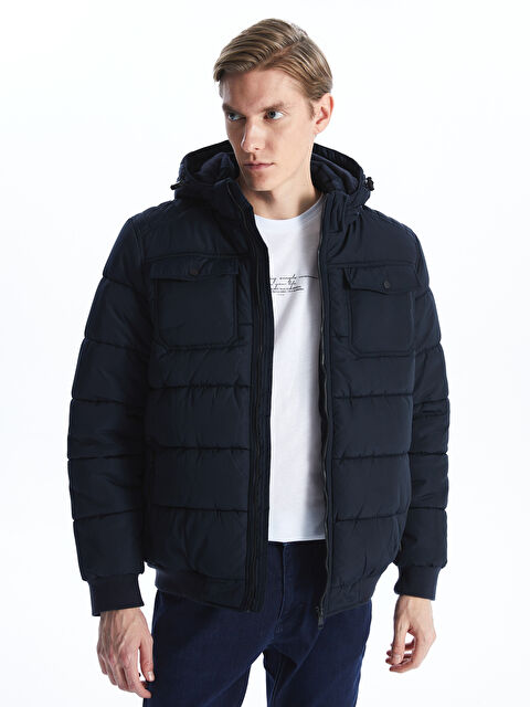 LCWAIKIKI Classic Standart Kalıp Kapüşonlu Erkek Şişme Mont - W34213Z8-RFD