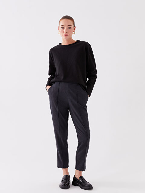 LCWAIKIKI Basic Kadın Beli Lastikli Düz Pantolon - W34471Z8-L8N