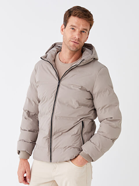 LCWAIKIKI Classic Standart Kalıp Kapüşonlu Erkek Şişme Mont - W34784Z8-K84