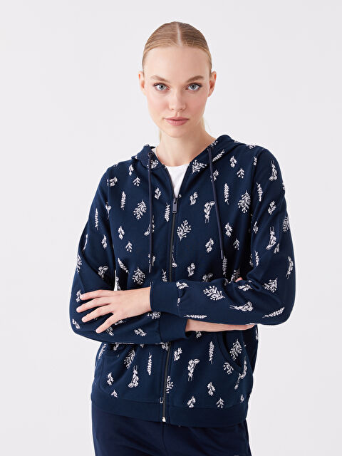 LCWAIKIKI Basic Kapüşonlu Desenli Kadın Fermuarlı Sweatshirt - W35330Z8-LSJ