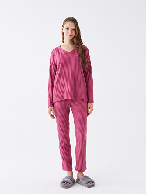 LCW DREAM V Yaka Kendinden Desenli Uzun Kollu Kadın Pijama Takımı - W38928Z8-GPK