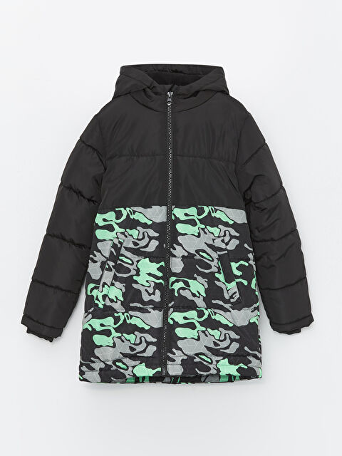 LCW Kids Kapüşonlu Kamuflaj Desenli Erkek Çocuk Mont - W39239Z4-LQJ