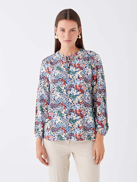 LCWAIKIKI Basic Bağlamalı Yaka Çiçekli Uzun Kollu Kadın Bluz - W39332Z8-LQQ