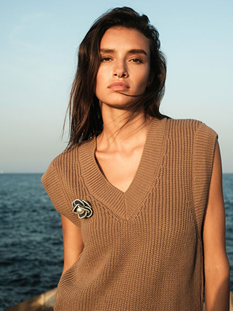 LCW Vision Kadın V Yaka Düz Triko Süveter - W39500Z8-VCL