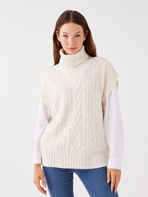 LCWAIKIKI Classic Balıkçı Yaka Kendinden Desenli Kadın Triko Süveter - W39520Z8-R9J