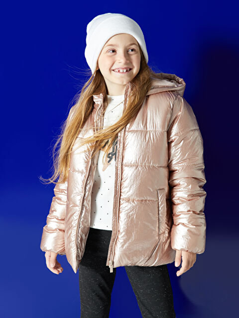 LCW Kids Kapüşonlu Kız Çocuk Şişme Mont - W3AJ10Z4-RE0