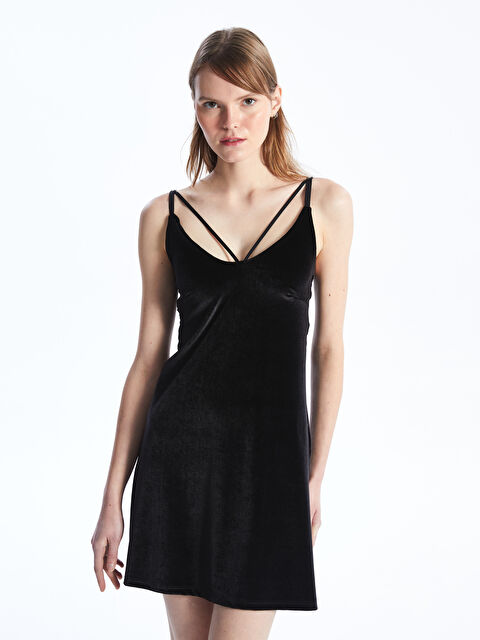 LCW DREAM V Yaka Düz Askılı Kadife Kadın Fantezi Gecelik - W3BU82Z8-CVL