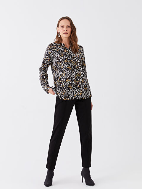 LCW Grace Beli Lastikli Standart Fit Kadın Pantolon - W3CL56Z8-CVL