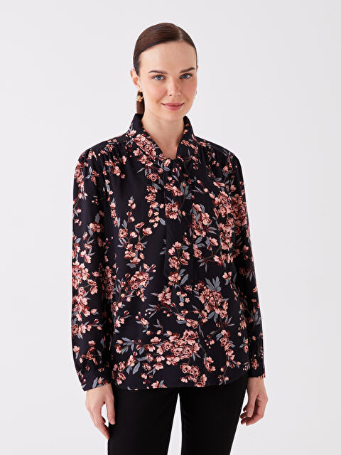 LCW Grace Bağlamalı Yaka Çiçekli Uzun Kollu Kadın Bluz - W3CL90Z8-LQJ
