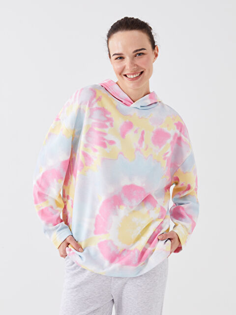 LCW ECO Kapüşonlu Desenli Uzun Kollu Oversize Kadın Pijama Üstü - W3DV39Z8-LU7