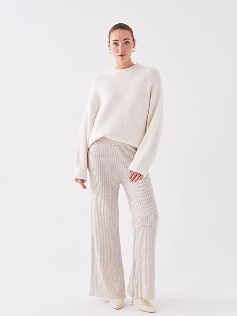 LCWAIKIKI Classic Beli Lastikli Düz Geniş Paça Kadın Triko Pantolon - W3EE70Z8-MXN