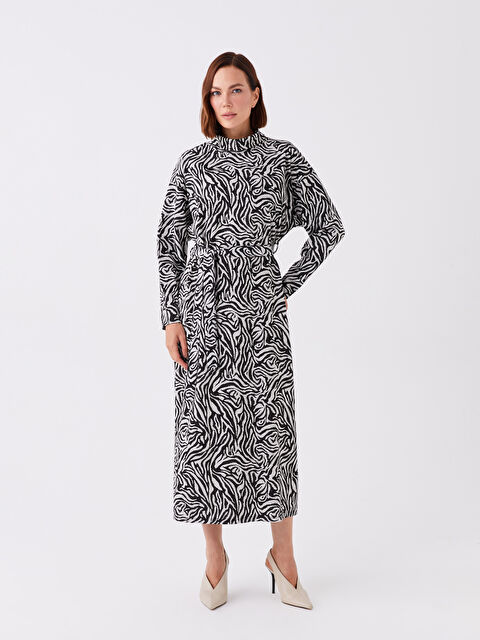 LCWAIKIKI Classic Balıkçı Yaka Desenli Uzun Kollu Oversize Elbise - W3G483Z8-MHS