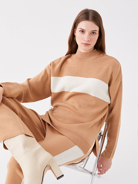 LCWAIKIKI Classic كنزة صوفية تريكو بأكمام طويلة وياقة شبه عالية للسيدات مع كتلة الألوان - W3HM58Z8-VJ4