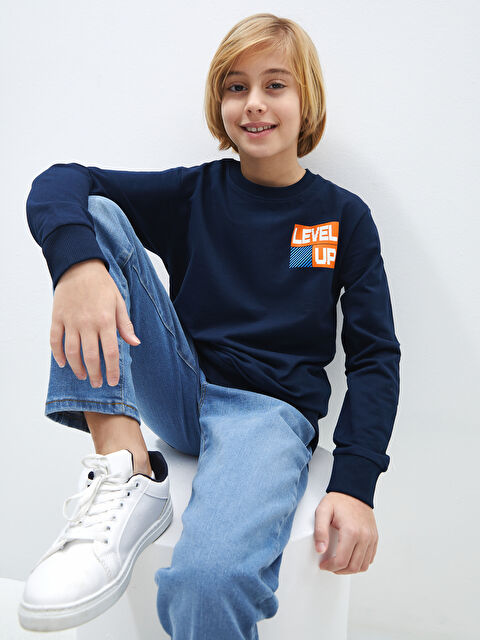 LCW Kids Bisiklet Yaka Baskılı Uzun Kollu Erkek Çocuk Sweatshirt - W3HO41Z4-DWP