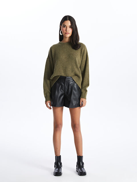 LCW Vision Rahat Kalıp Düz Deri Görünümlü Kadın Şort - W3IF15Z8-CVL